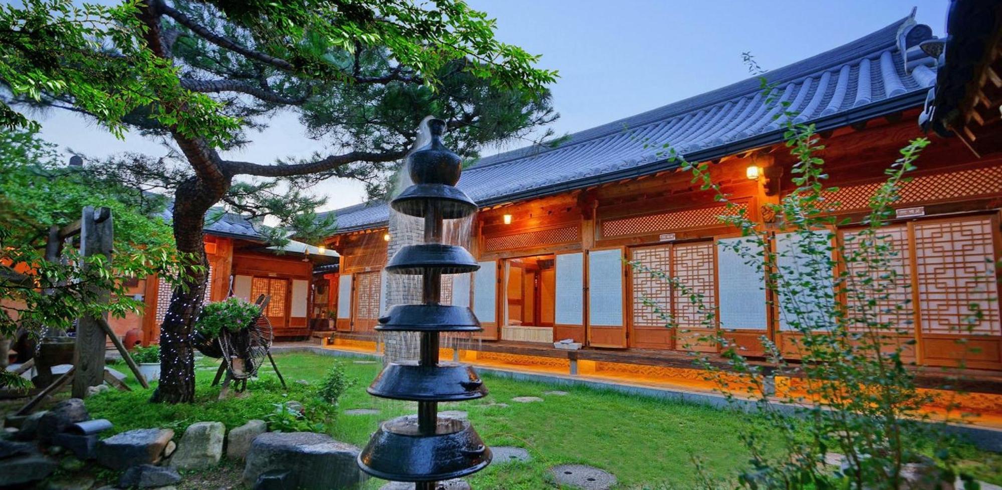 Hanok Gotaek Goeul Jeonju Exteriör bild